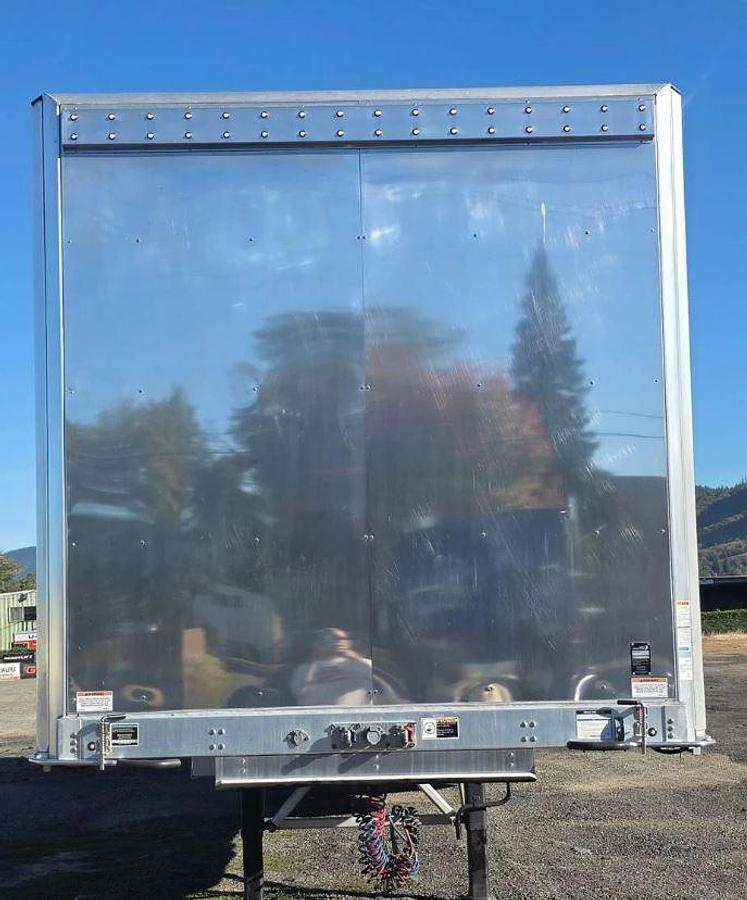 Used 2026
WILSON 53 ft x 102 in Curtain Side