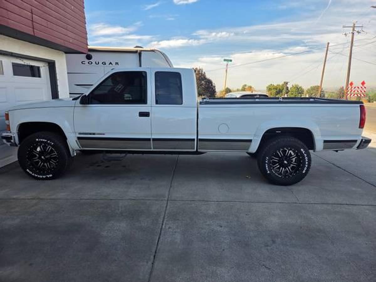 Used 2000 Chevrolet Model Gmt-400 2500 Diesel 4x4