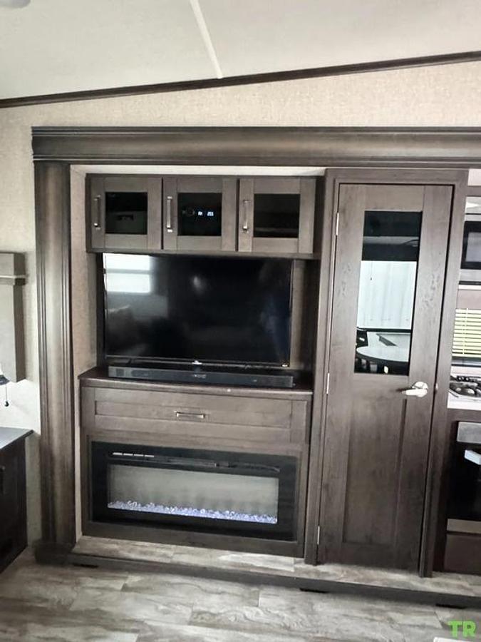 Used 2020 Grand Design Reflection 337RLS