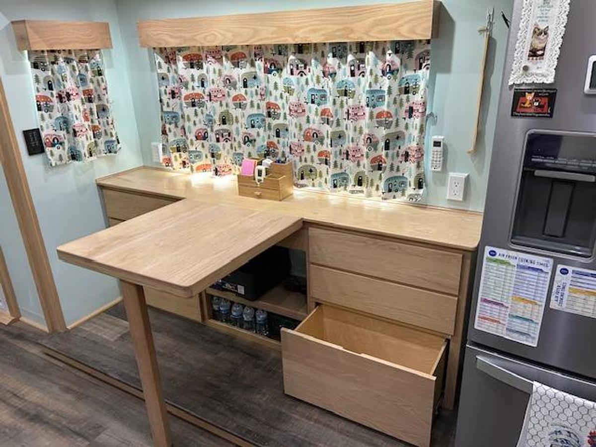 Used 2022 Space Craft V405 Fifth Wheel