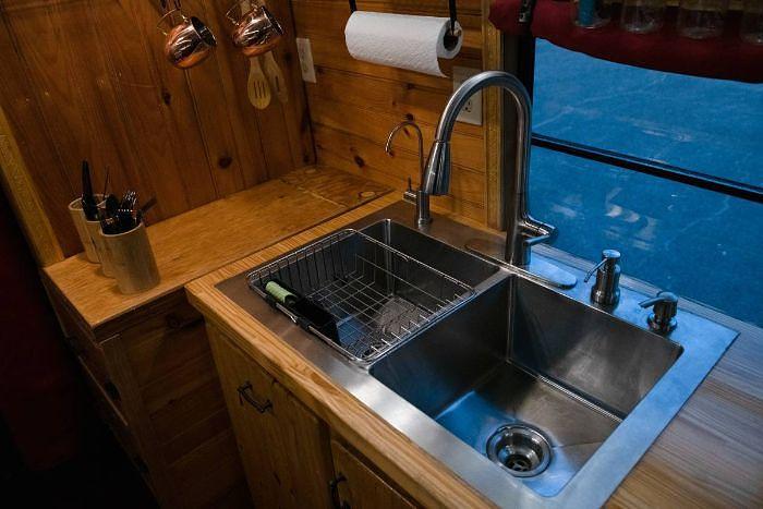 Used 2007 Freightliner FS-65 Digital Nomad Skoolie Motorhome