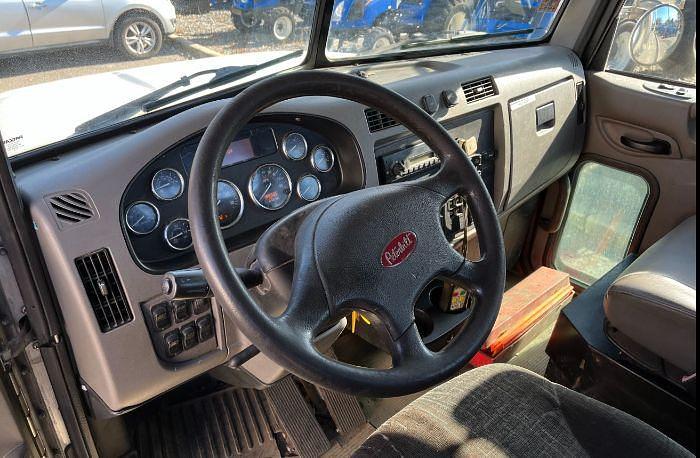 Used 2013 Peterbilt 348 Heavy Rollback