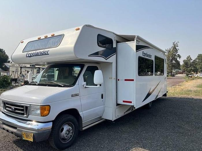 Used 2008 Coachmen Freelander 3150SS