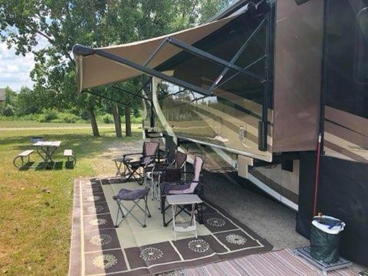 Used 2016 Winnebago Journey 40R