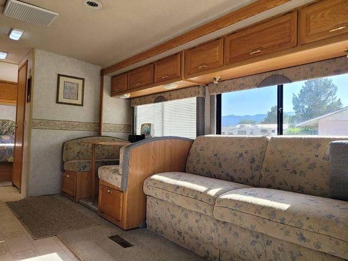 Used 2004 Winnebago SIGHTSEER