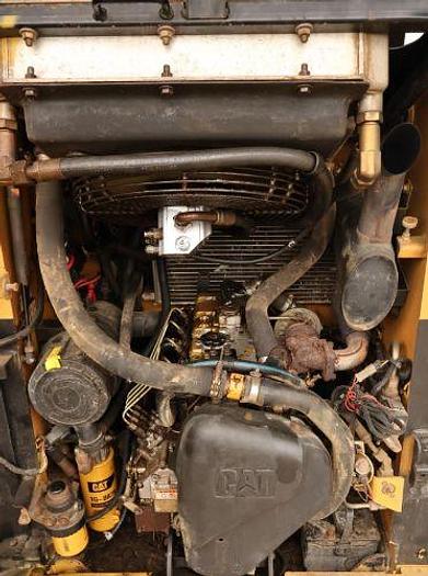 Used 2005 CATERPILLAR 247B