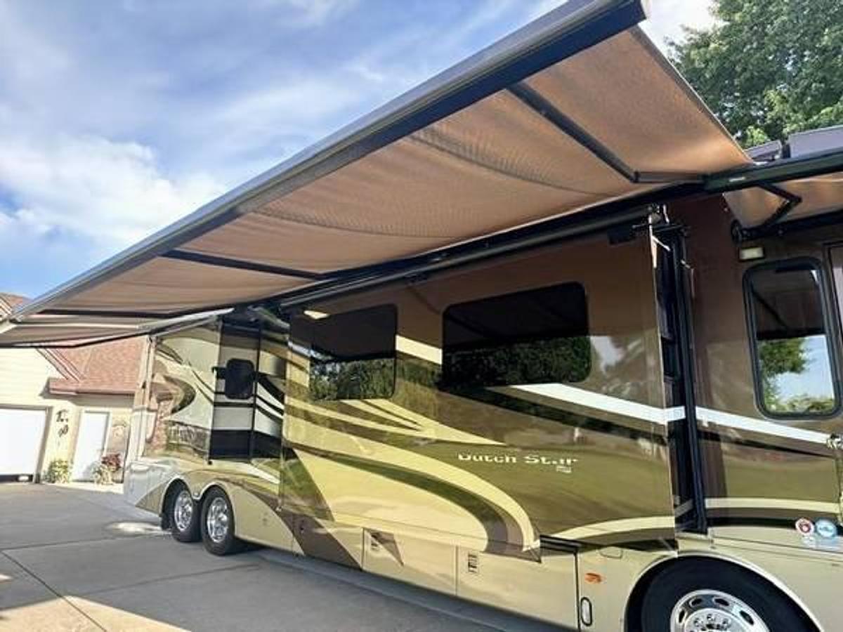 Used 2015 Newmar Dutch Star 4002 Class A