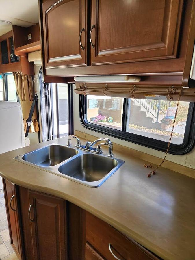 Used 2010 Fleetwood Terra Class A Motorhome