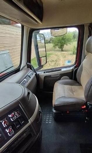 Used 2015 Volvo VNL64T780