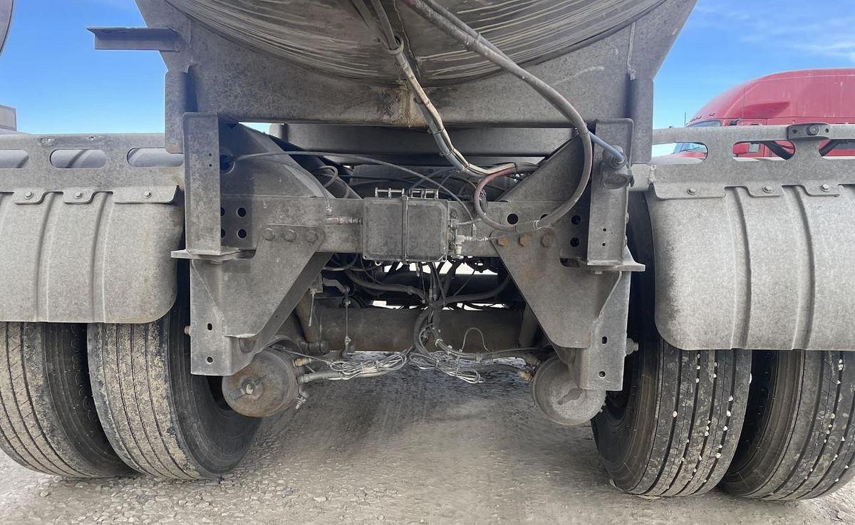 Used 2015 Mac LTT Srj-7000-1-2-Fg