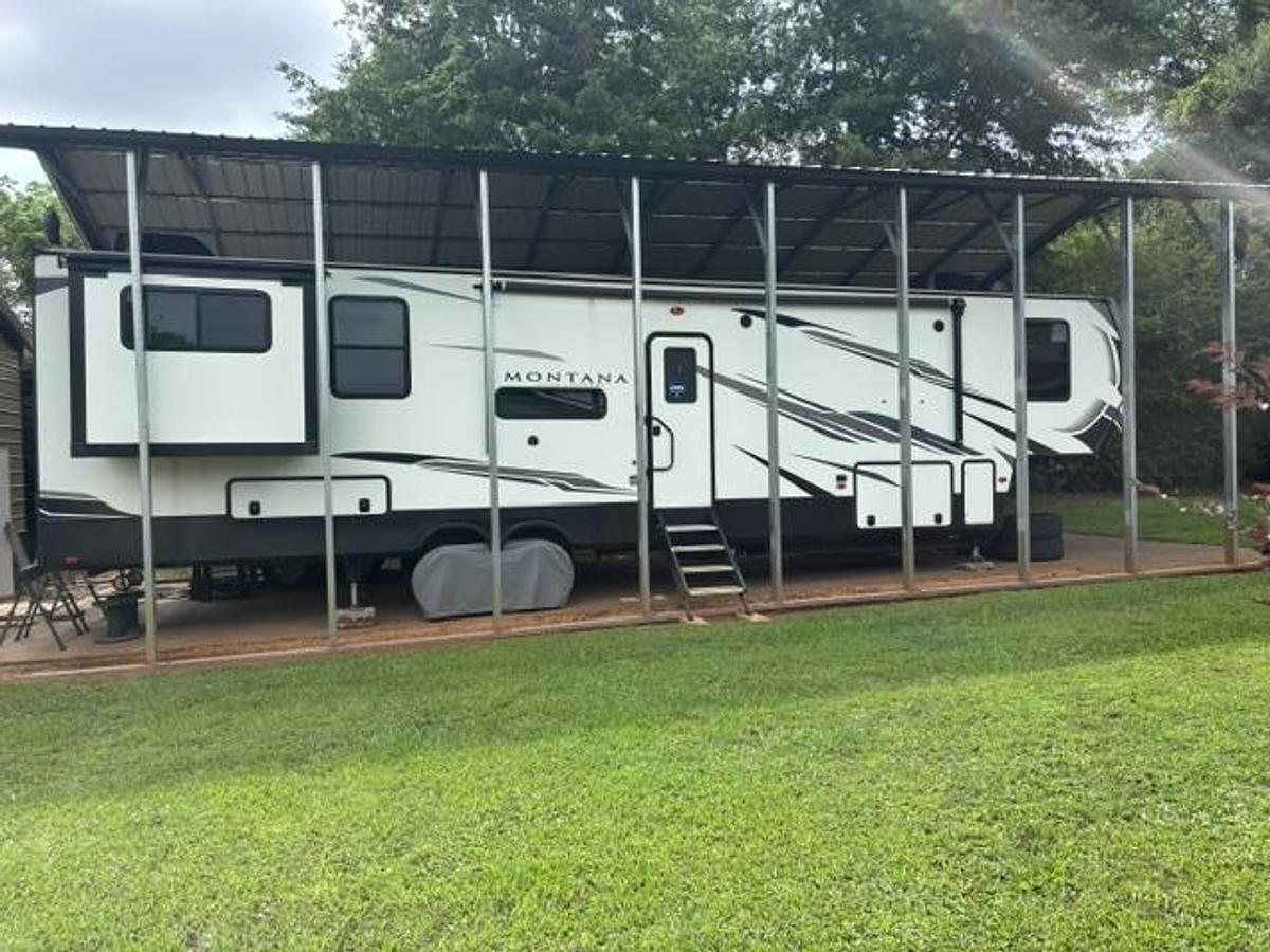 Used 2021 Keystone Montana High Country 5th Wheel