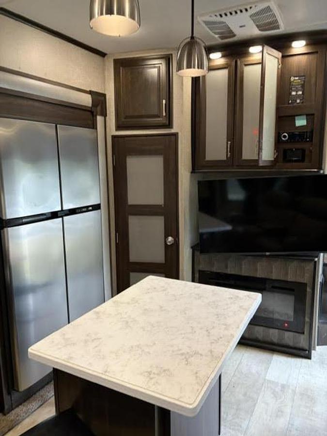 Used 2020 Grand Design Momentum 349m