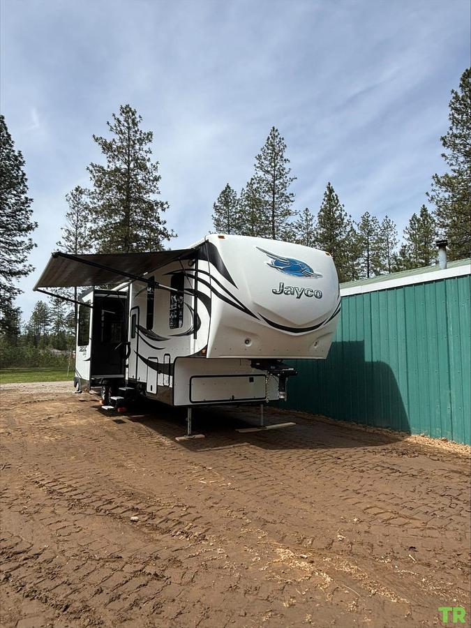 Used 2016 Jayco Seismic Wave 355W