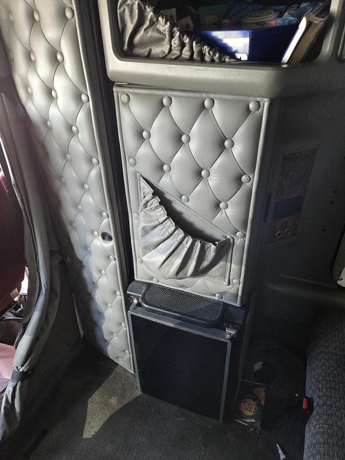 Used 2001 Kenworth W900L