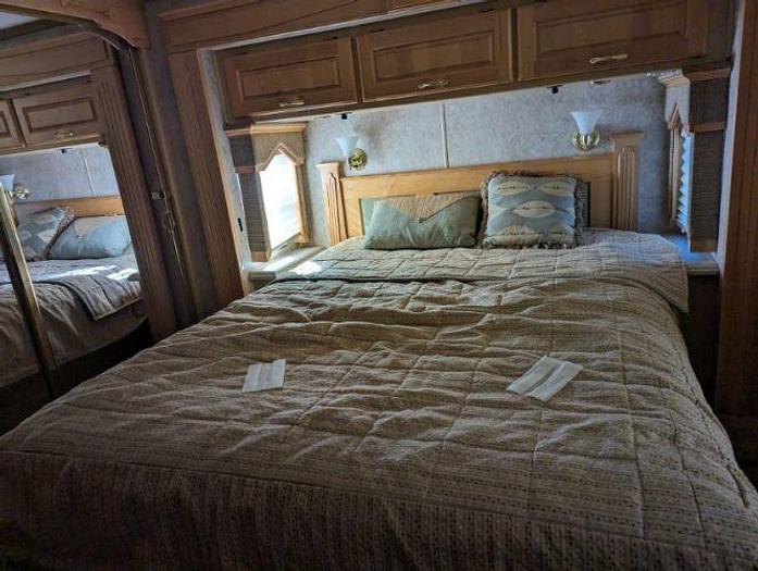 Used 2005 Monaco Beaver