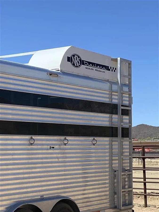 Used 2022 Lakota Charger Edition Stockback 6 Horse Trailer with Living Quarters