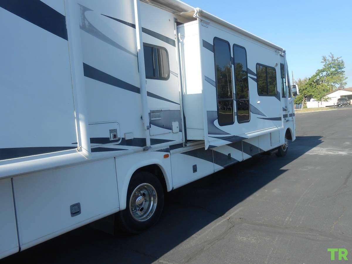 Used 2008 Damon Challenger Class A Motorhome