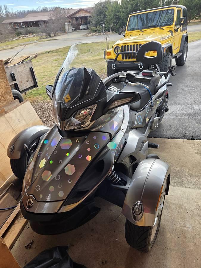 Used 2013 Can Am Spyder STS