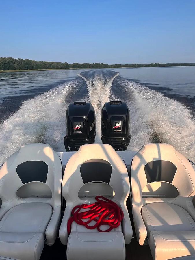 Used 1998 Scarab 302 Center Console