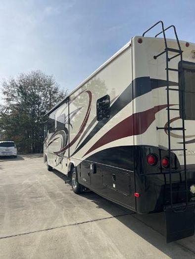 Used 2017 Forest River Georgetown 329DS