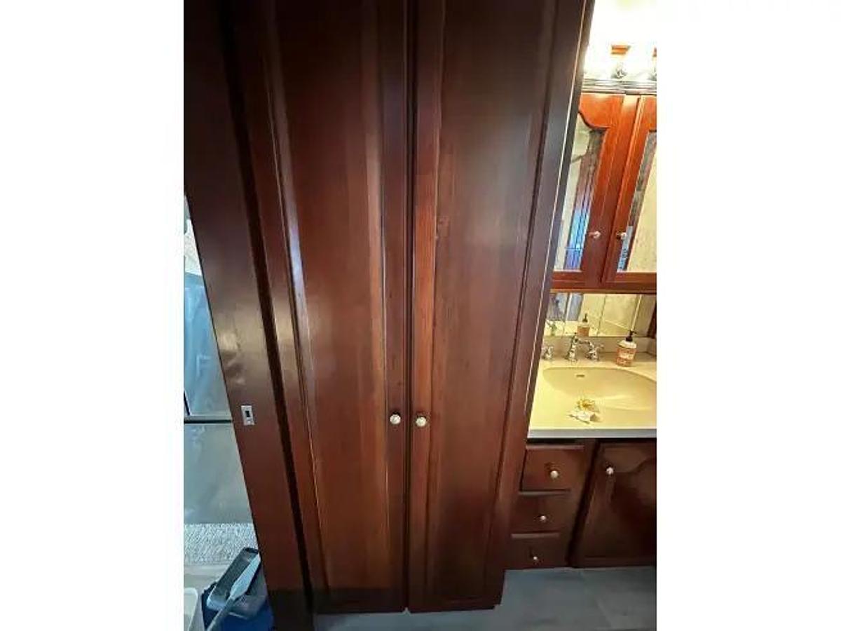 Used 2005 Kingsley Custom Coach