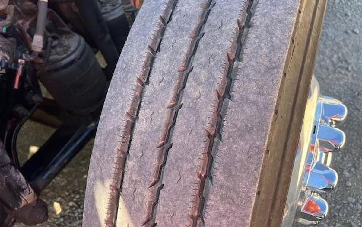 Used 2020 PETERBILT 567 Day Cab