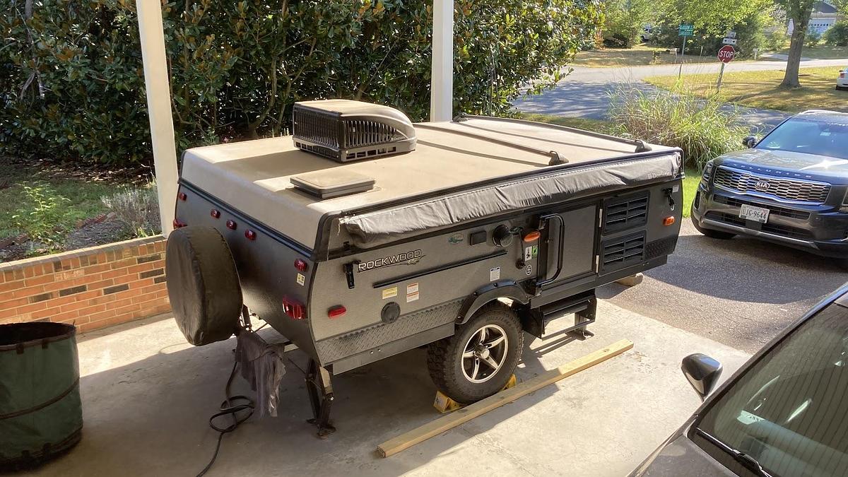 Used 2007 Pop Up Tent Camper