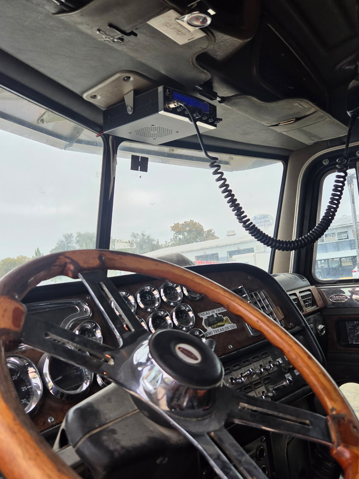 Used 2004 Peterbilt 379