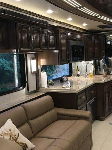 Used 2020 Newmar London Aire 4551