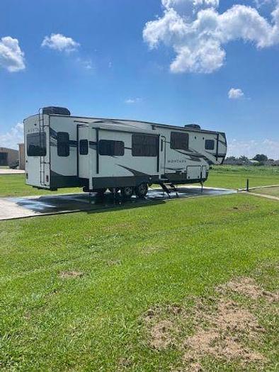 Used 2021 Keystone Montana 3813MS