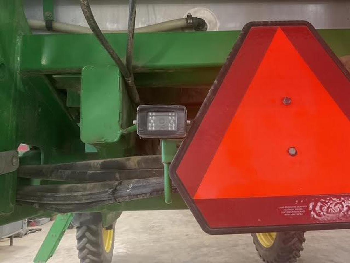 Used 2001 John Deere 4710 Self Propelled Sprayer