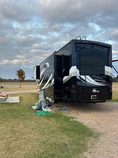 Used 2019 Redwood 3901MB