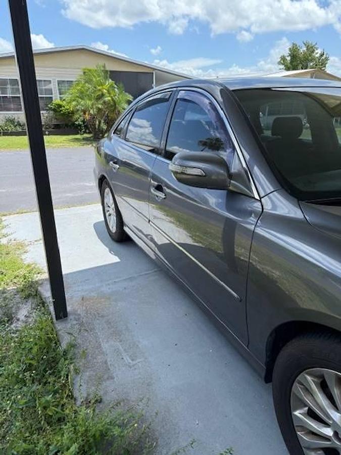 Used 2011 Hyundai Azera Limited