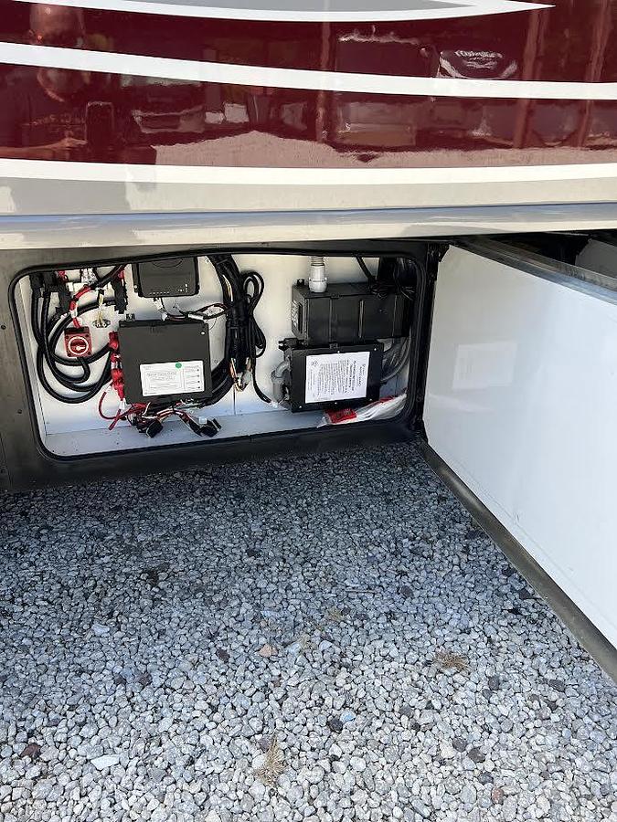 Used 2022 Fleetwood Discovery LXE 40M Class A Motorhome