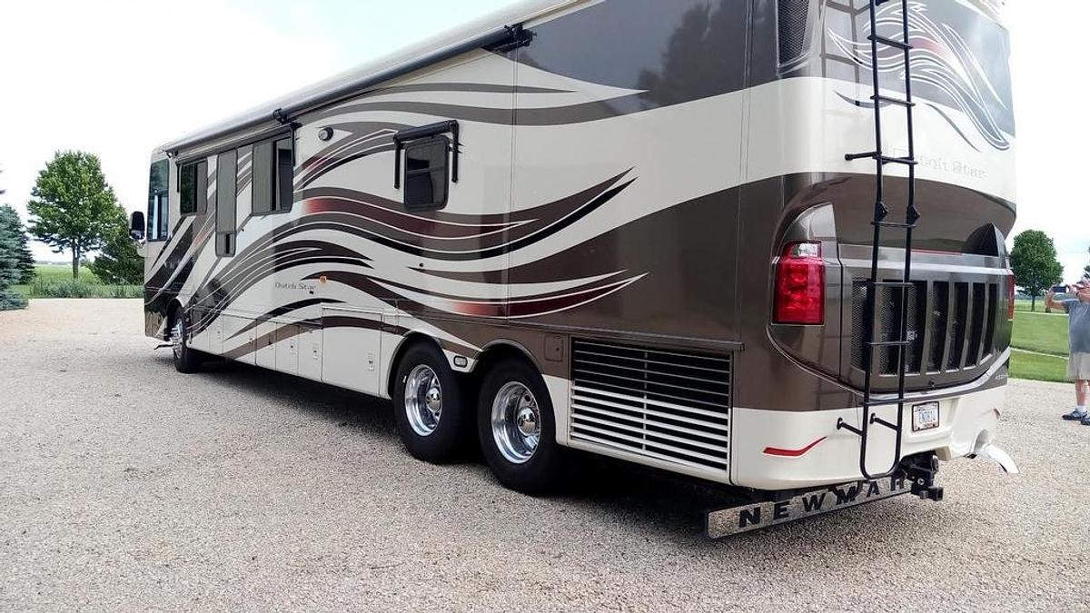 Used 2013 Newmar Dutch Star 4318