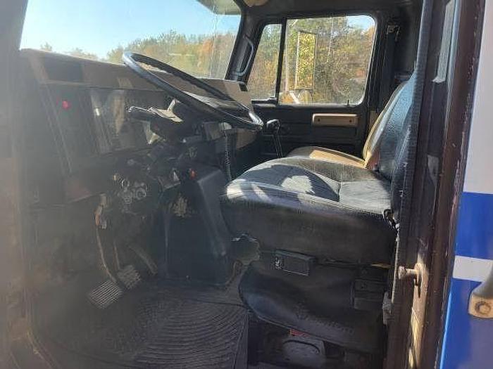 Used 1990 INTERNATIONAL 4900 Grain Truck