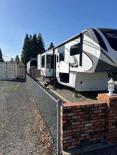 Used 2022 Grand Design Solitude 390RK