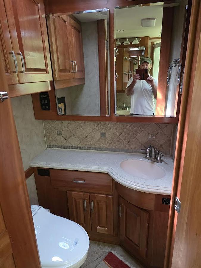 Used 2009 Holiday Rambler Scepter 42PDQ Class A Motorhome