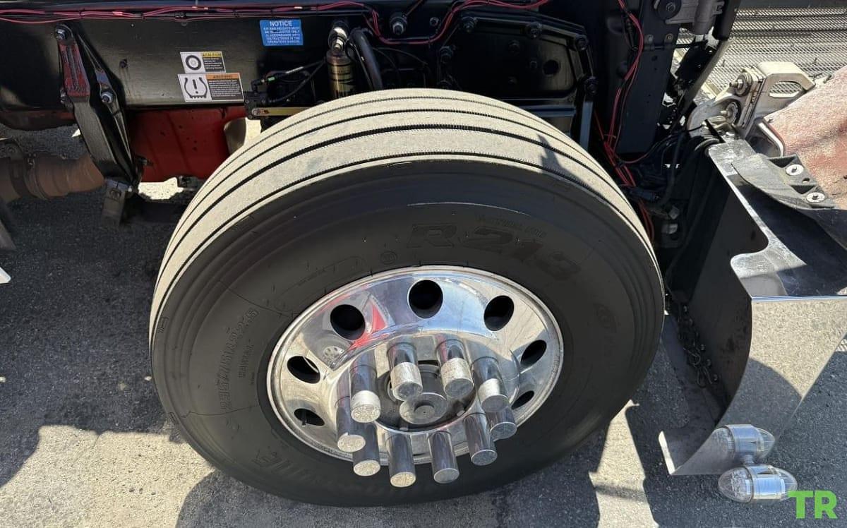 Used 2022 Peterbilt 389