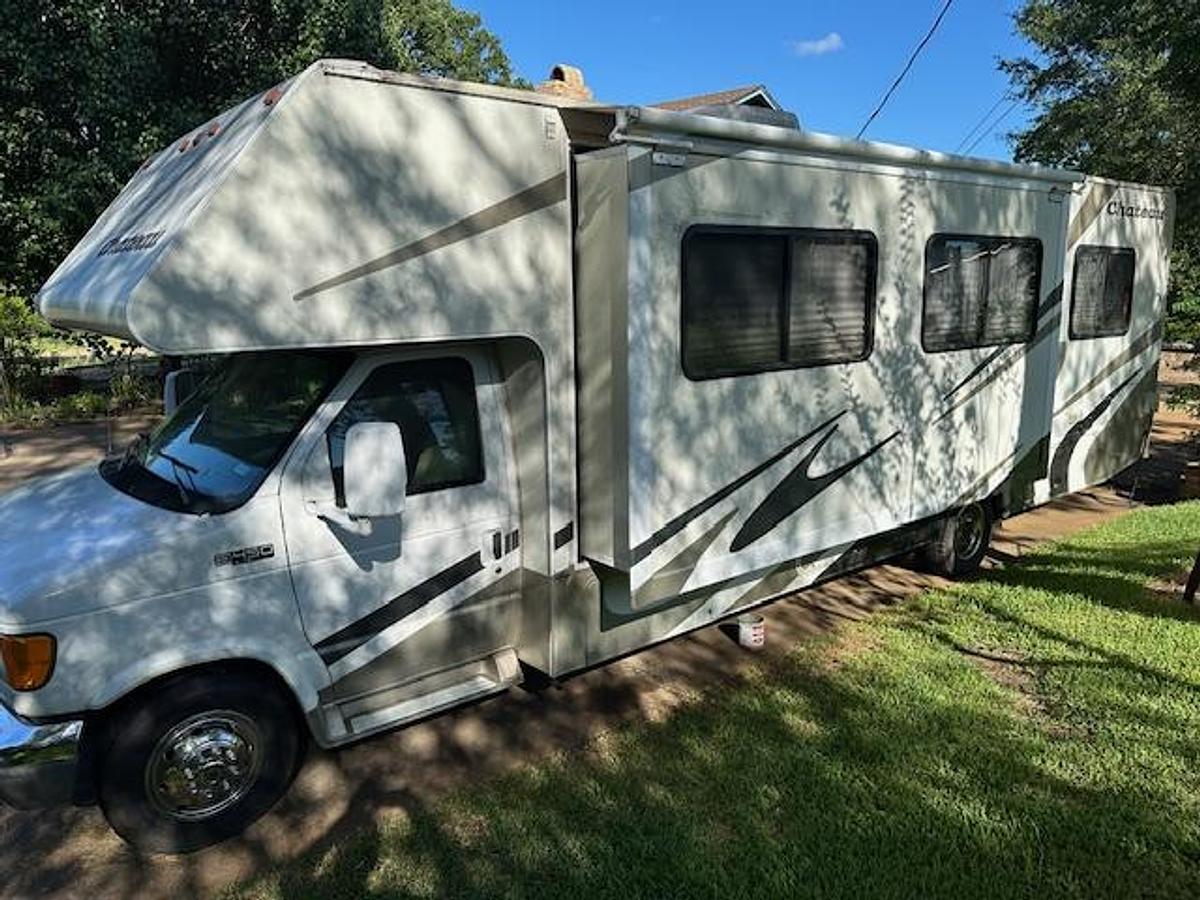 Used 2005 Four Winds Chateau