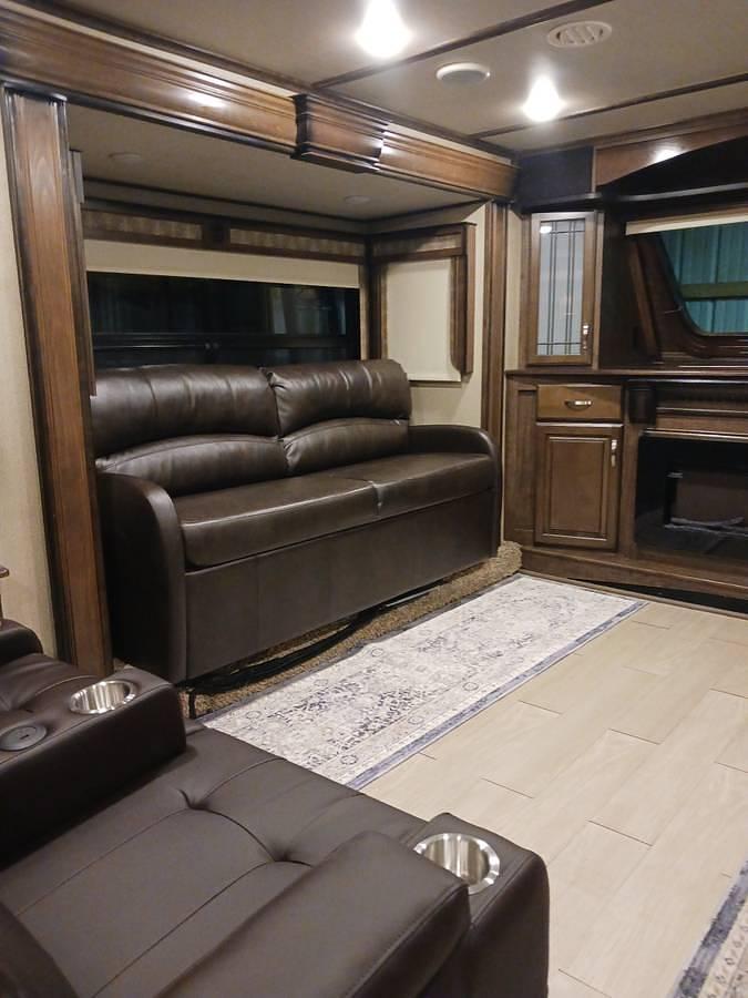 Used 2018 Grand Design Solitude 374TH-R