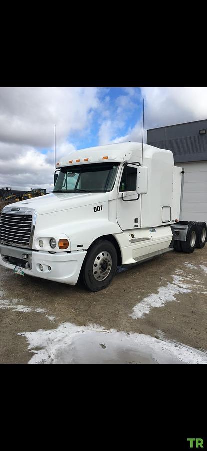 Used 2007 Freightliner Century St120