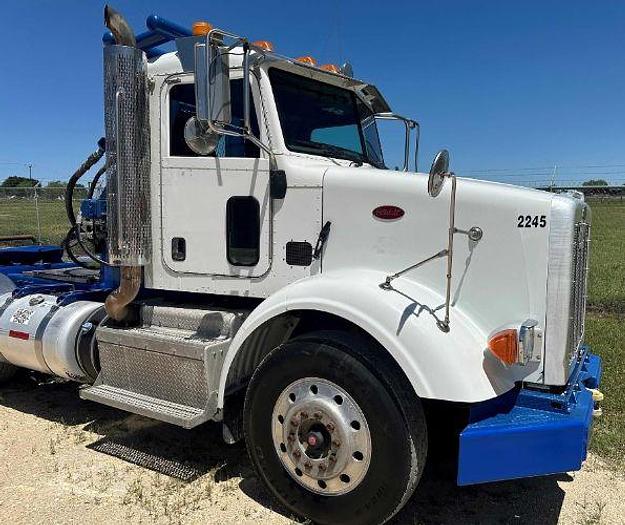 Used 2012 Peterbilt 365