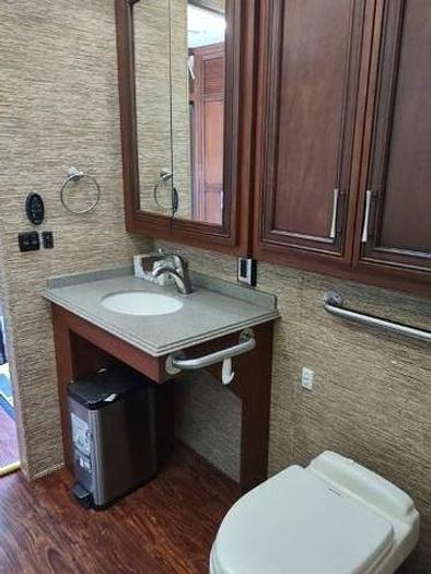 Used 2016 Newmar Canyon Star 3911