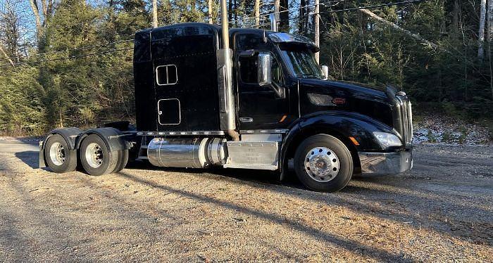 Used 2015 Peterbilt 579