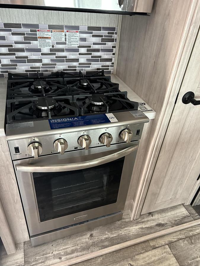 Used 2023 Forest River Sandpiper 388BHBD