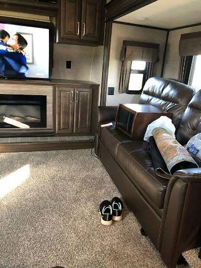 Used 2019 Keystone Avalanche 382FL