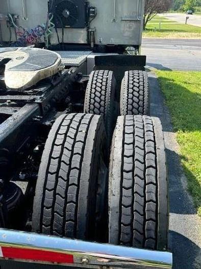 Used 2013 Peterbilt 389