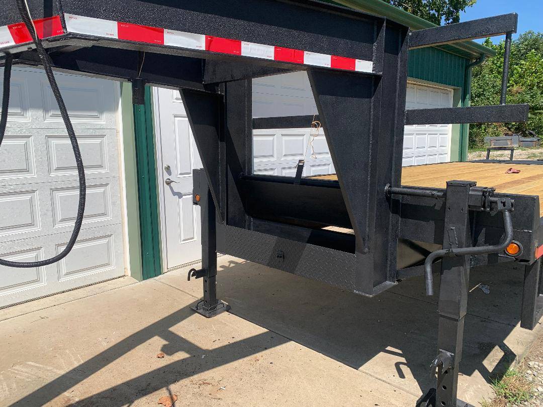 Used ATM 25' Gooseneck Tandem Dual-Axle Trailer