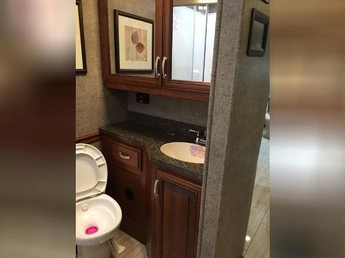 Used 2018 Forest River Berkshire 34QS